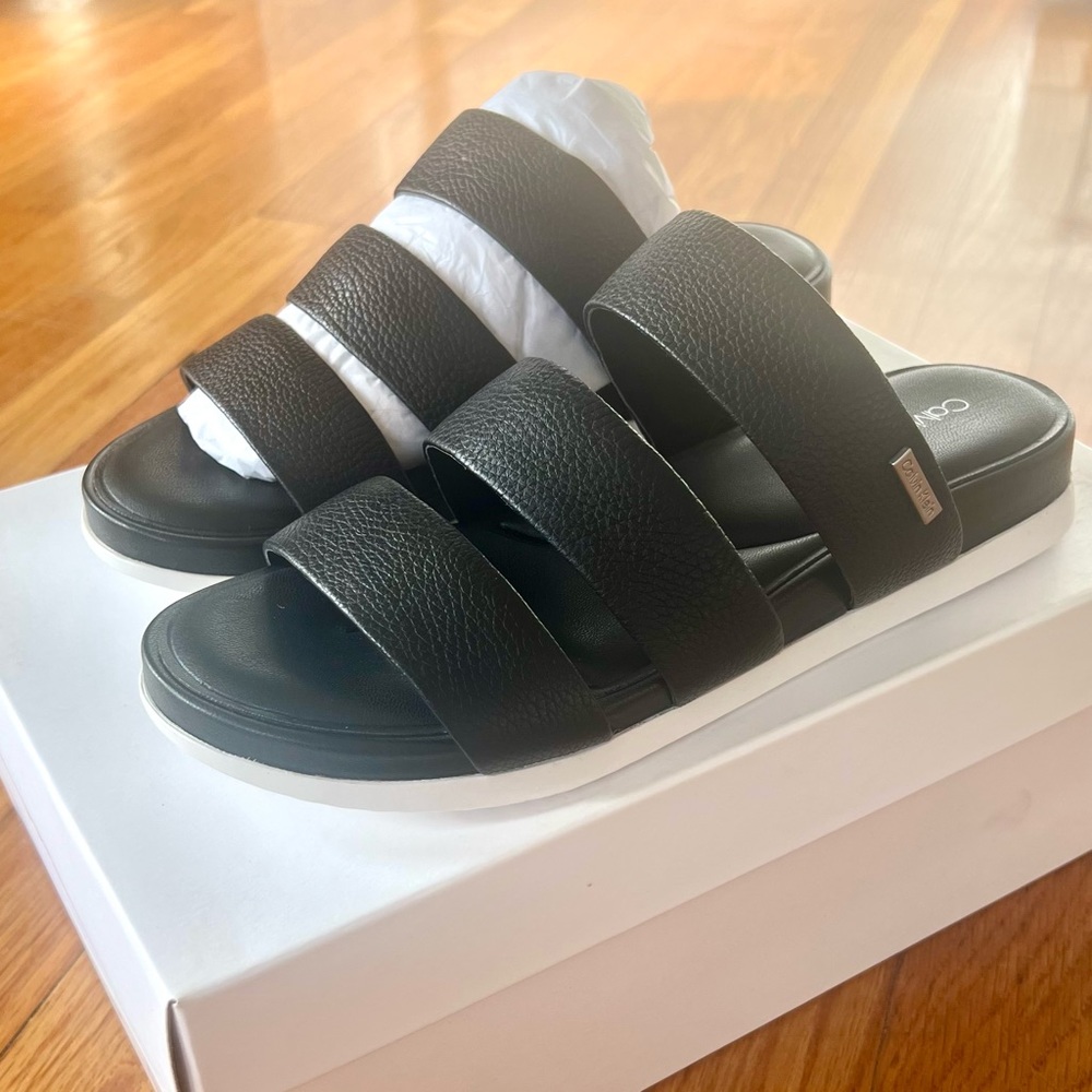 Brand New - Calvin Klein Black Dalana Pebble Grain Sandals size 7.5